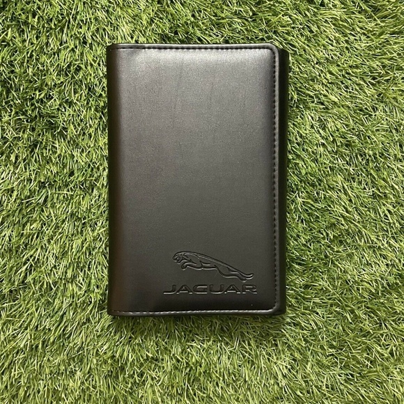 2018 Jaguar E-PACE Owners Manual - Picture 9 of 11